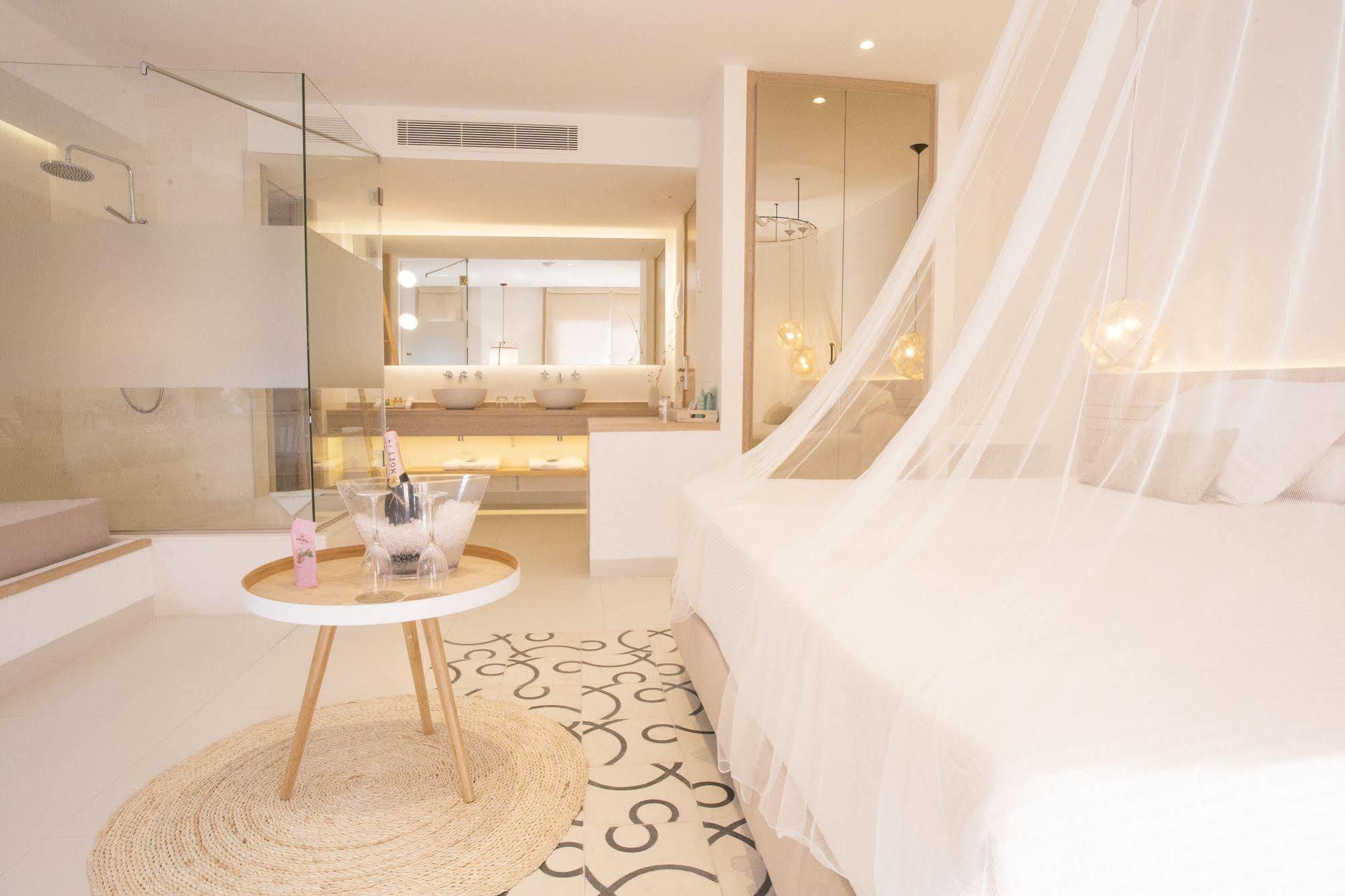 Gatzara Suites Santa Gertrudis Santa Gertrudis  Exteriér fotografie